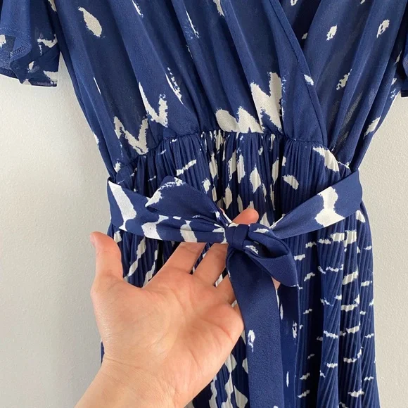 SOLD - Vintage 70s/80s Classy/Boho Navy Blue w/ White Dress - Picture 6 of 7